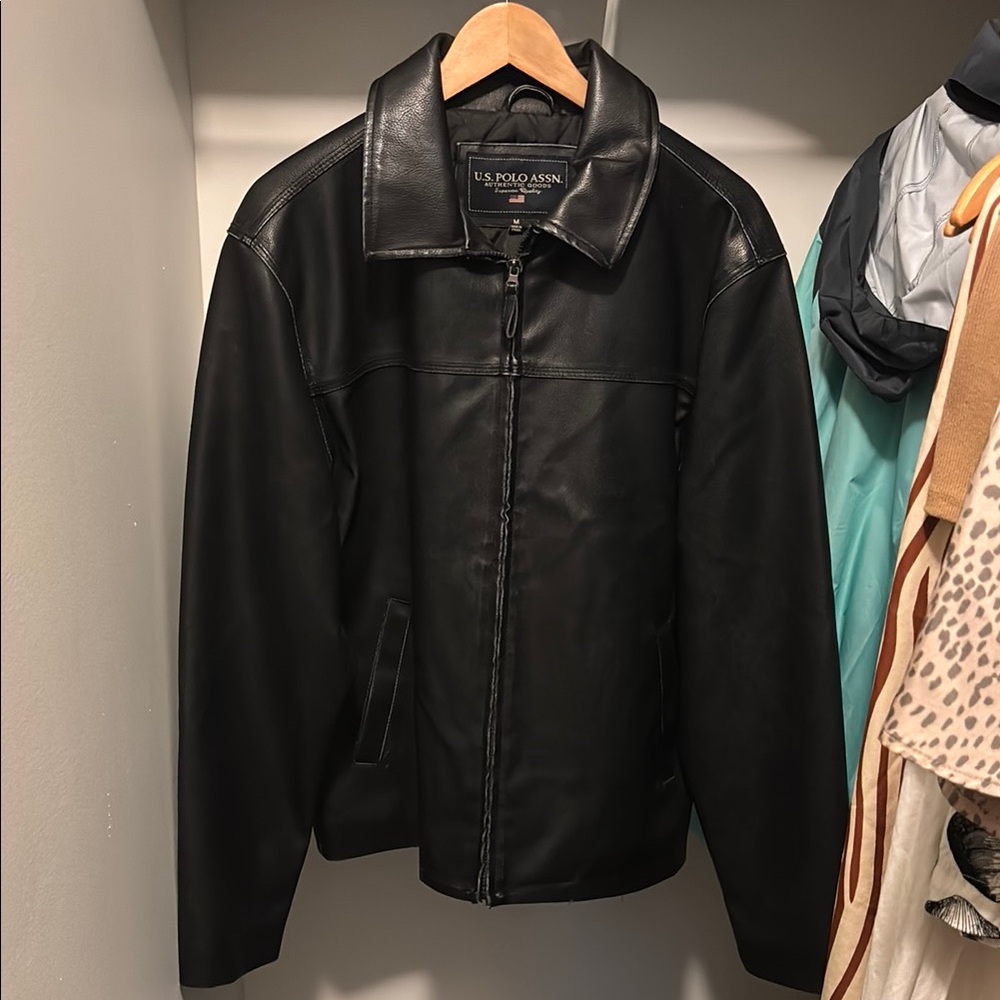 U.S. Polo Assn. Black Lightweight Jacket Versatile Style